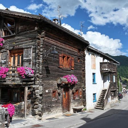 Chalet Canton Livigno Exterior foto